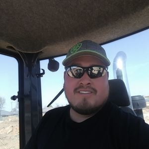 Meet your Posher, Eduardo